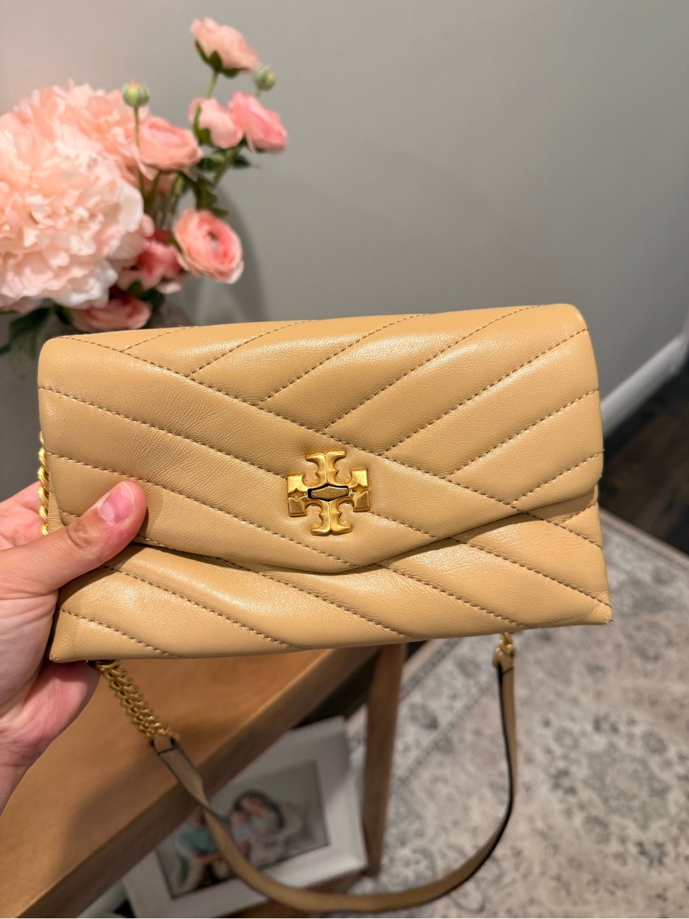 Tory Burch Pale Yellow Chevron Quilted Crossbody - Picture 6 of 7